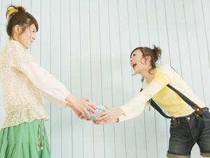 カラコンは人気モデルと同じものを使いたい